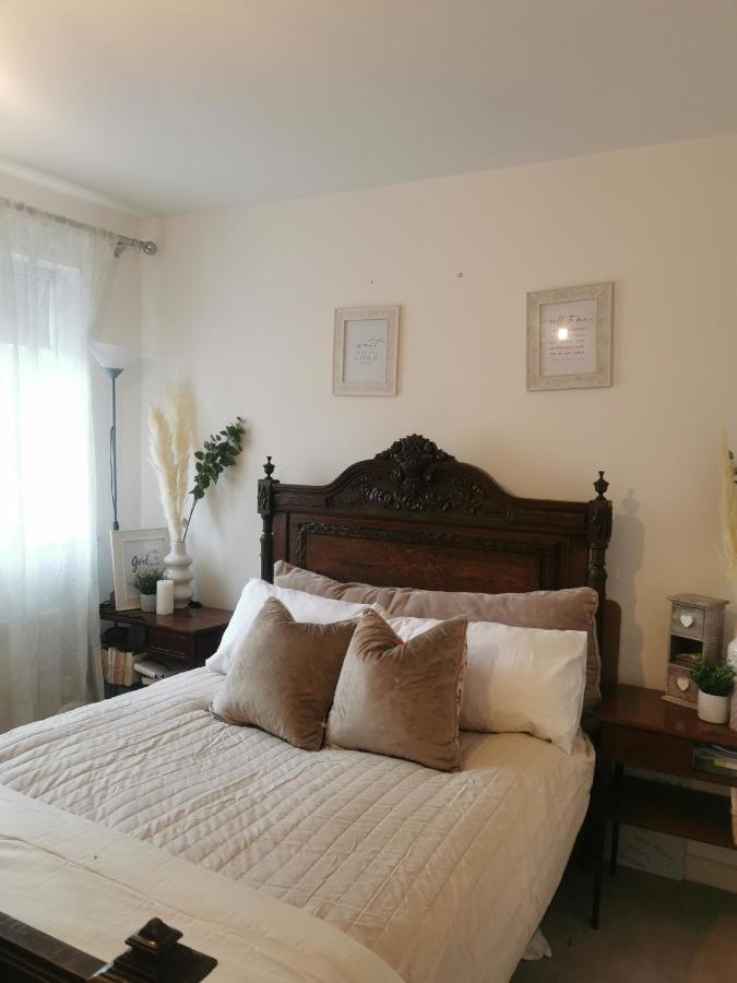 Beautiful Double Bedroom Shinfield Dış mekan fotoğraf